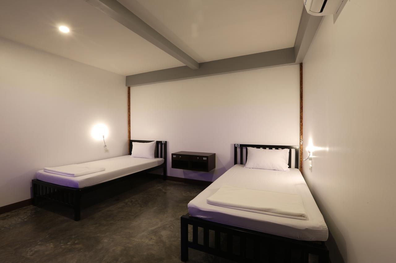 Balcony Party Hostel - 18-40 (Adults Only) Ao Nang Exterior photo