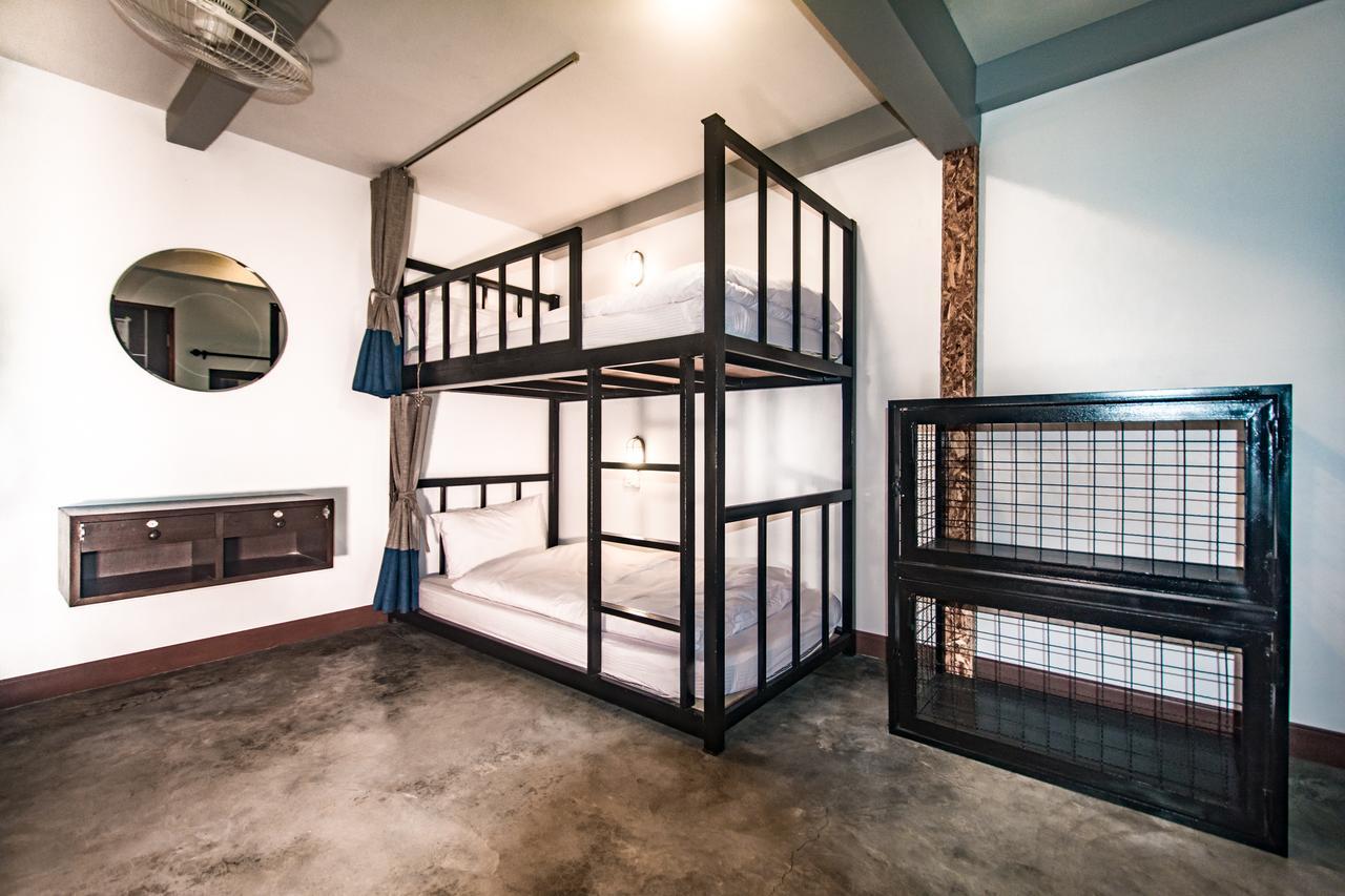 Balcony Party Hostel - 18-40 (Adults Only) Ao Nang Exterior photo